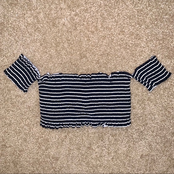 Xhilaration Smocked Underwire Bikini Top Medium NWT - Picture 4 of 7